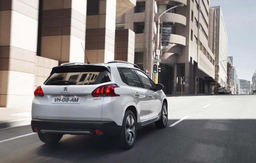  Peugeot 2008 2013 года  (фото 23 из 51)